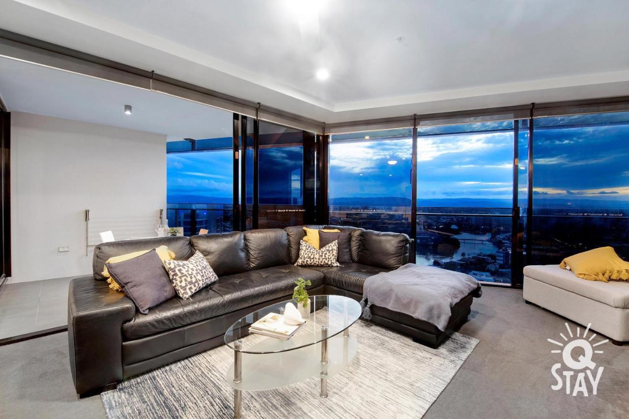 Circle On Cavill - 2 Bedroom Ocean View Units Apartment *