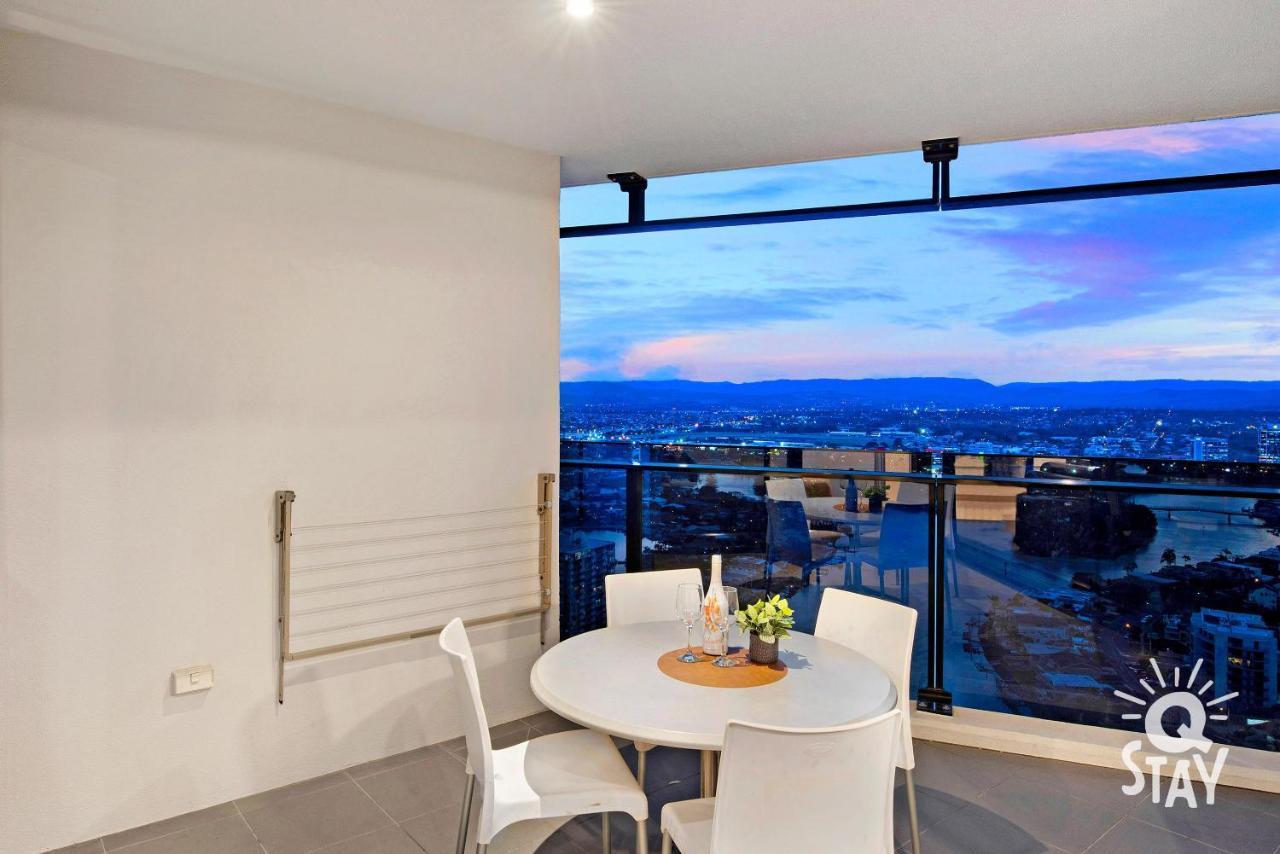 Circle On Cavill - 2 Bedroom Ocean View Units * Gold Coast