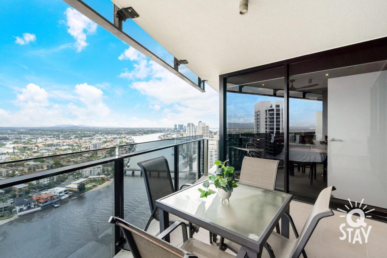 Circle On Cavill - 2 Bedroom Ocean View Units