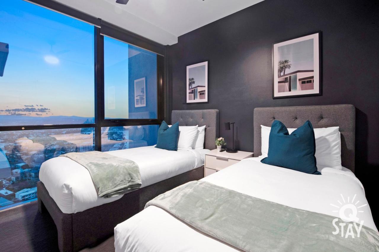 Apartment Circle On Cavill - 2 Bedroom Ocean View Units