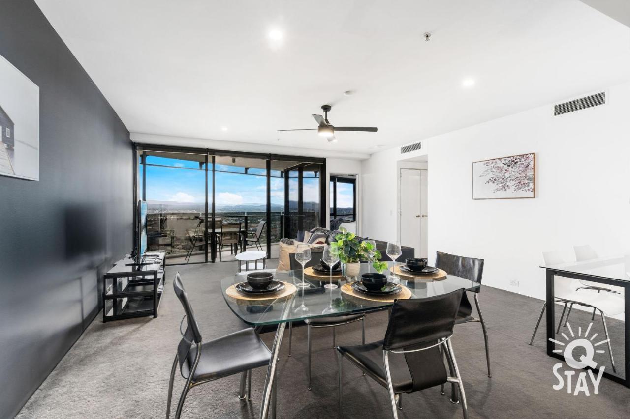 Circle On Cavill - 2 Bedroom Ocean View Units * Gold Coast