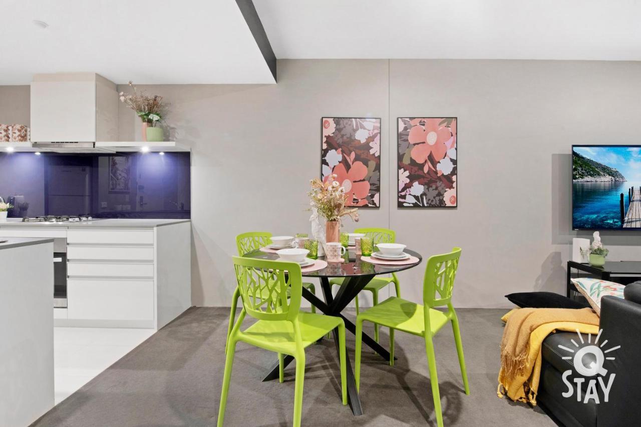 Circle On Cavill - 2 Bedroom Ocean View Units *