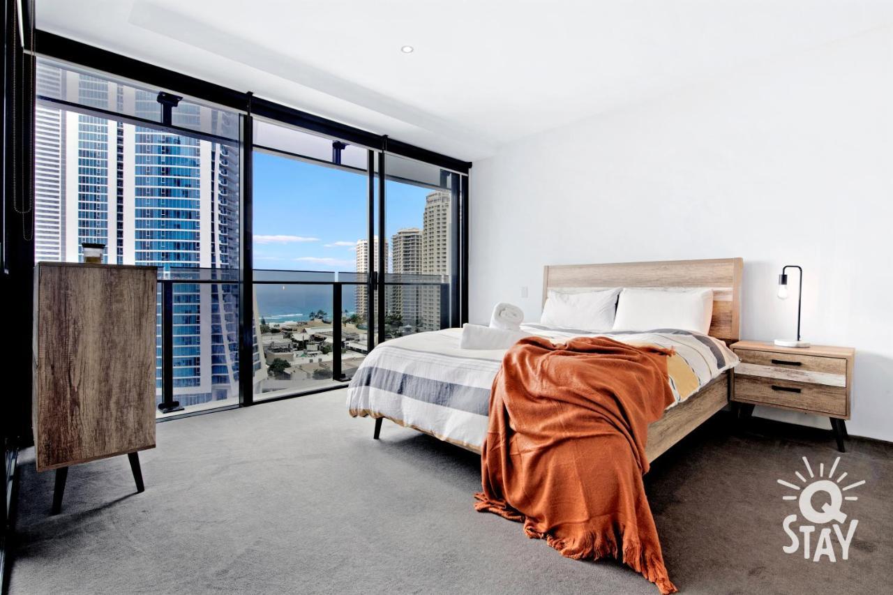 Apartment Circle On Cavill - 2 Bedroom Ocean View Units Gold Coast