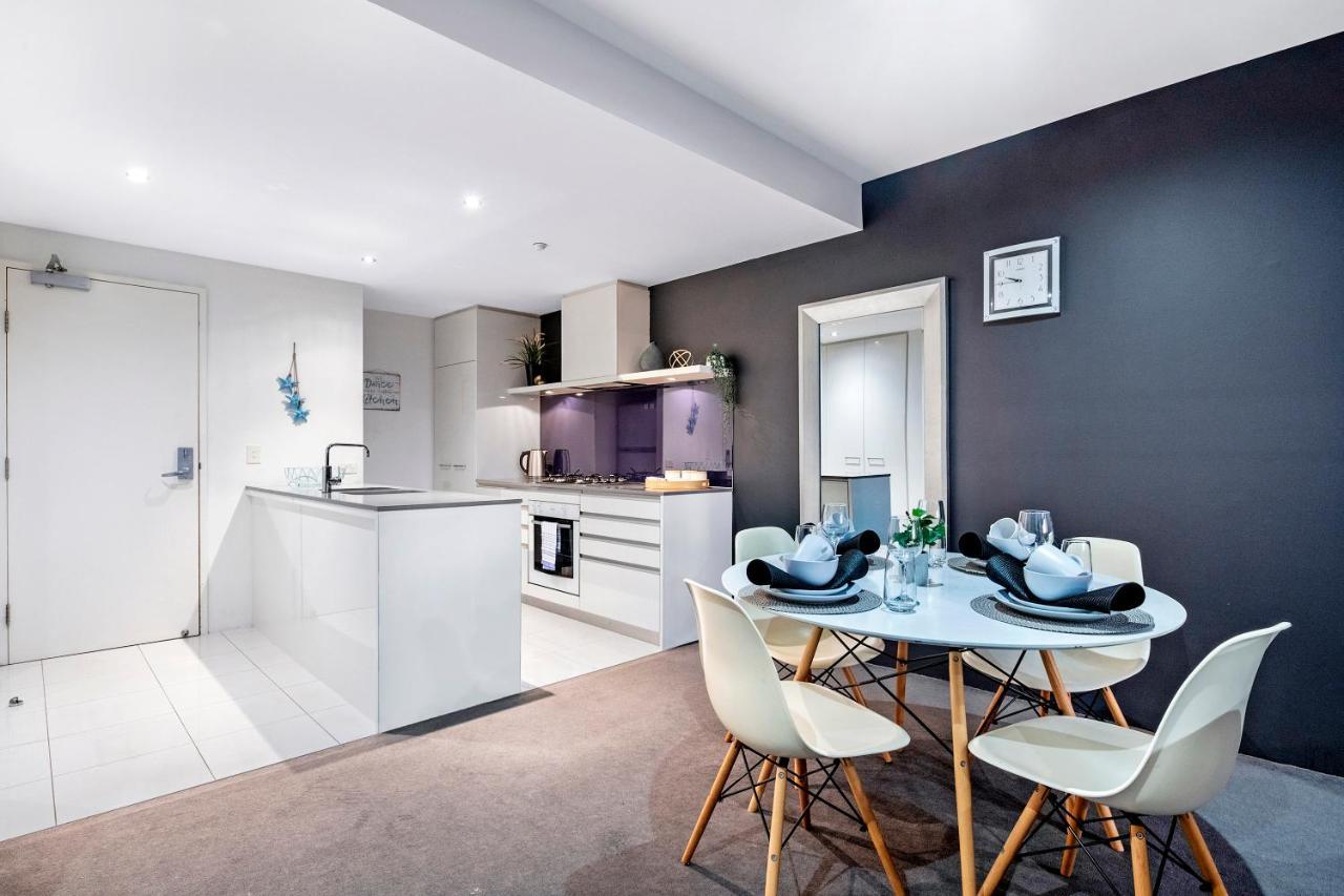 Circle On Cavill - 2 Bedroom Ocean View Units Gold Coast