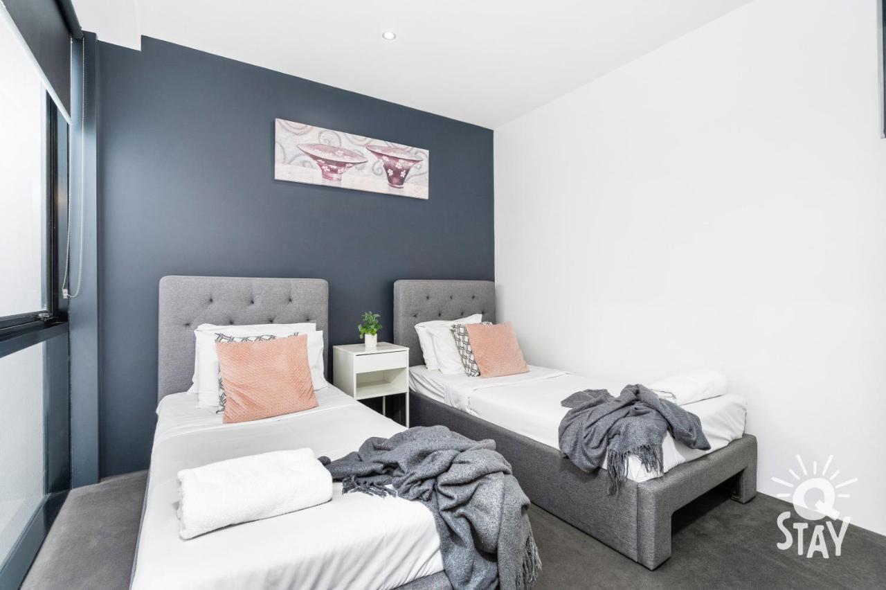 Circle On Cavill - 2 Bedroom Ocean View Units *