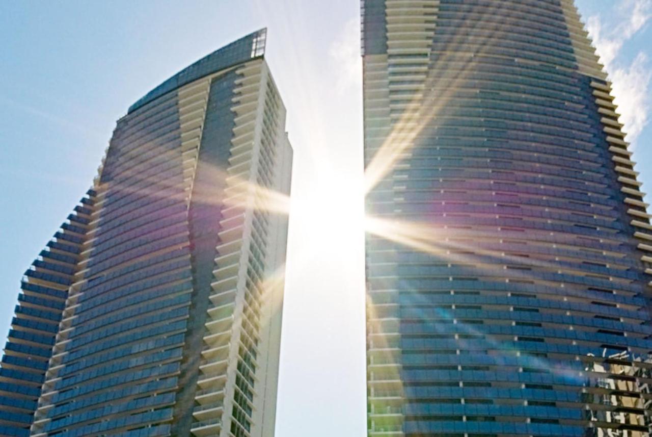 Apartment Circle On Cavill - 2 Bedroom Ocean View Units Gold Coast