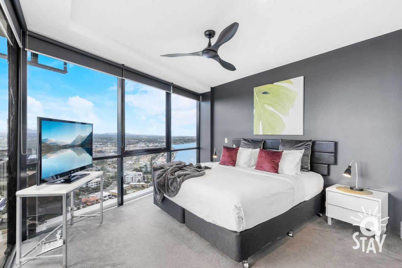 Circle On Cavill - 2 Bedroom Ocean View Units * Gold Coast